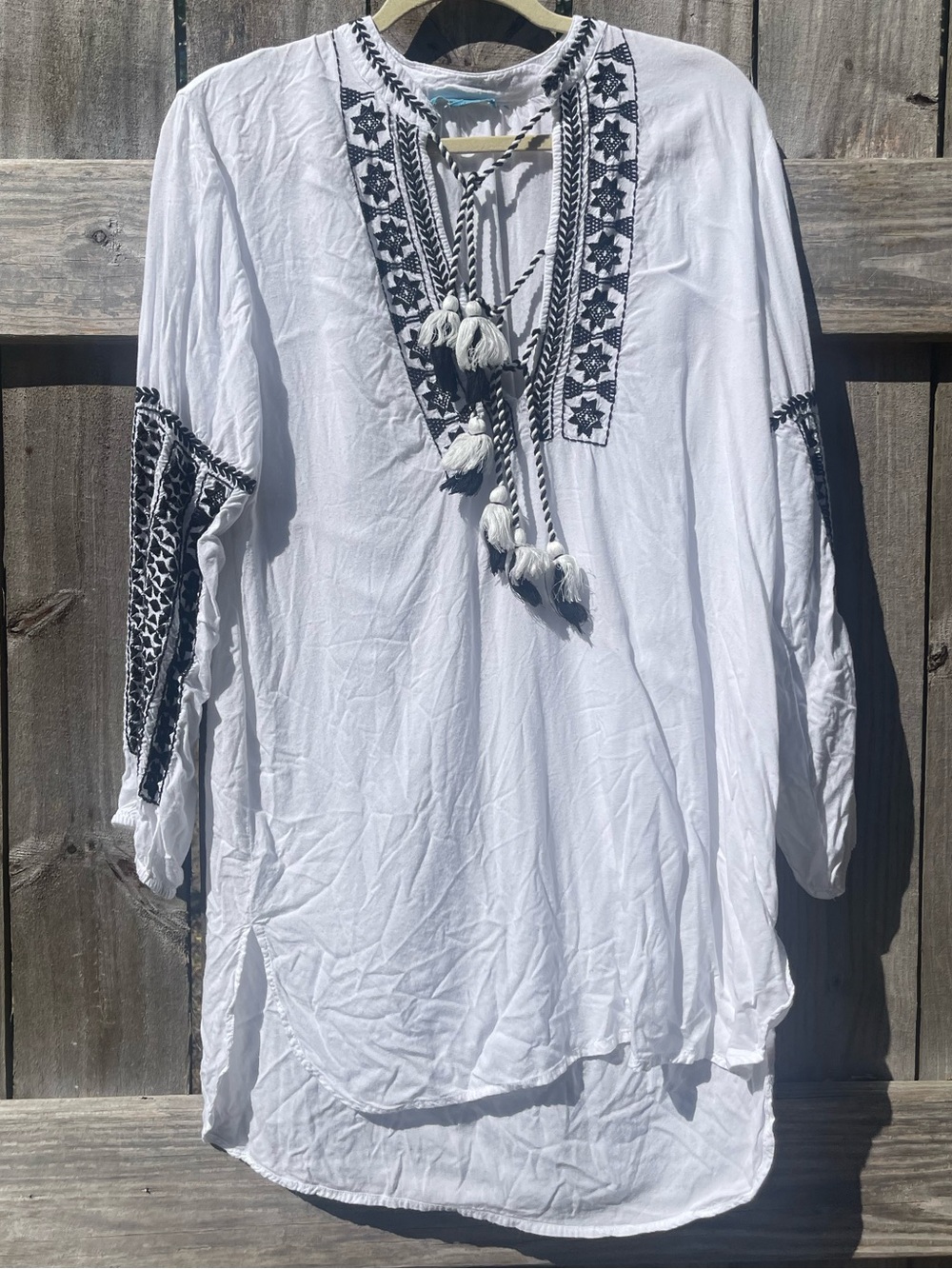 blue island White Tunic with Black Embroidered Trim Size M - Picture 2 of 14